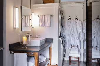 Bathroom-TheBarn_20181205_113